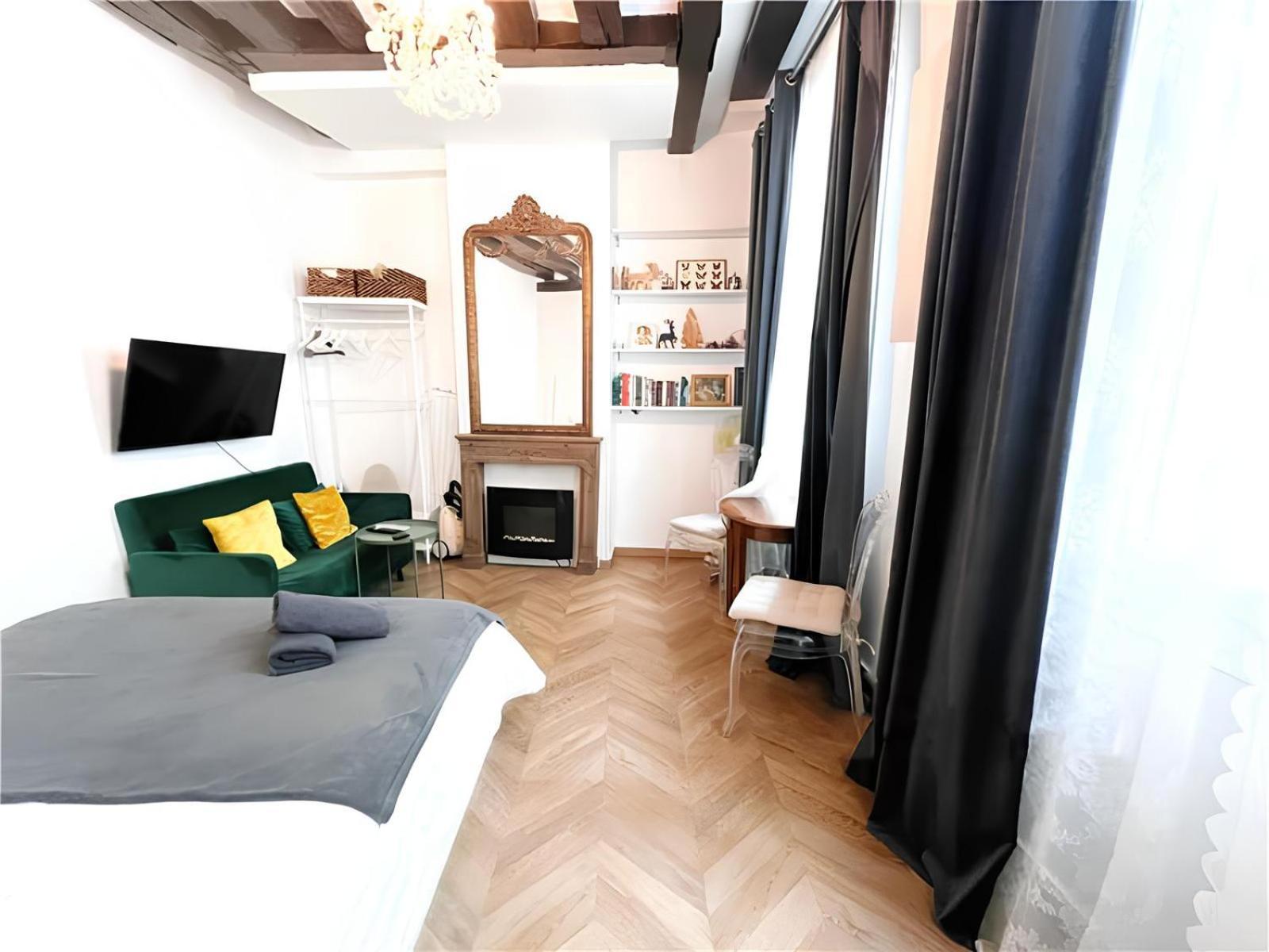 Seine Apartment Parigi Esterno foto
